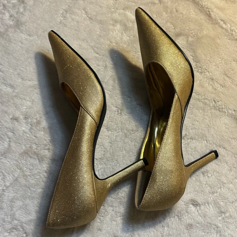 NEW Rampage Heels Size 8.5 Gold Metallic Maria Pointed Toe Party Festive 3”